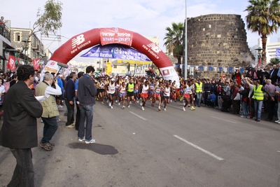 מרתון טבריה 2001 יוצא לדרך